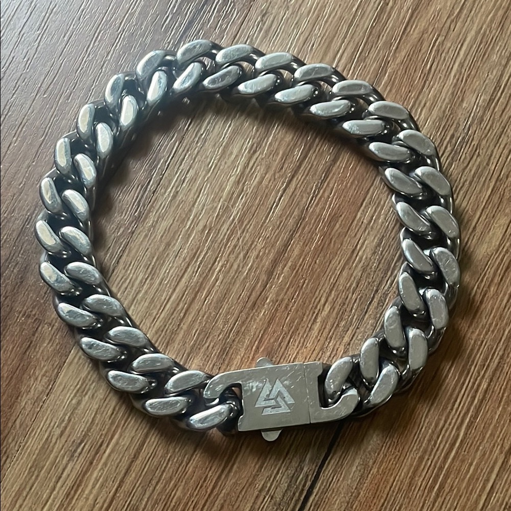 Stainless steel men’s bracelet
